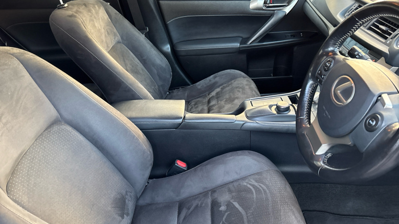 Lexus CT 200h 1.8 Advance 5dr CVT Auto Hybrid Hatchback